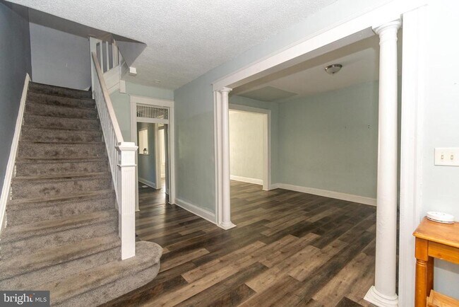 Foto del edificio - 409 Edgewood St