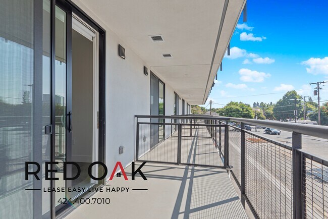 Foto del edificio - 3450 1/8 W 43rd St-504-A1