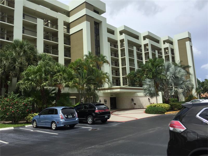 Foto principal - 7050 NW 44th St