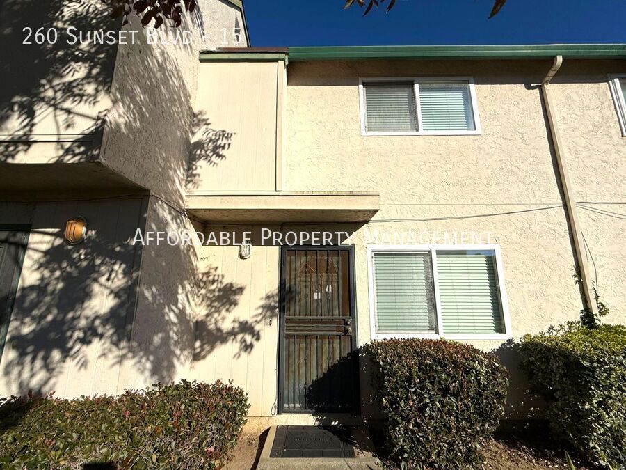 Photo - 260 Sunset Blvd-15