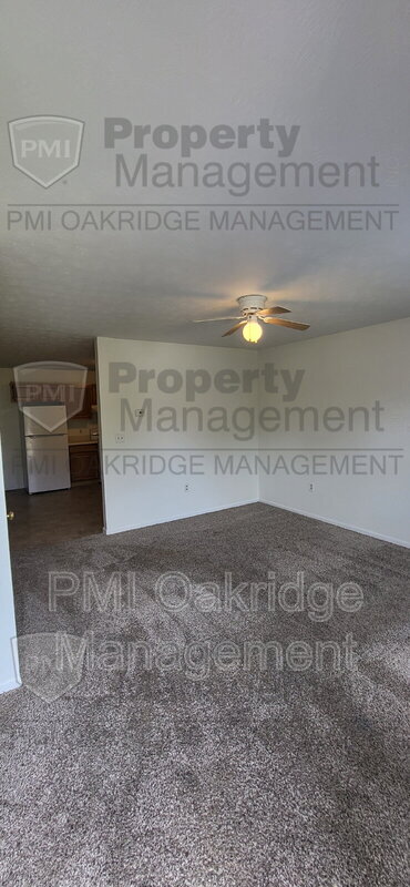 Foto del edificio - 753 Campbell Rd