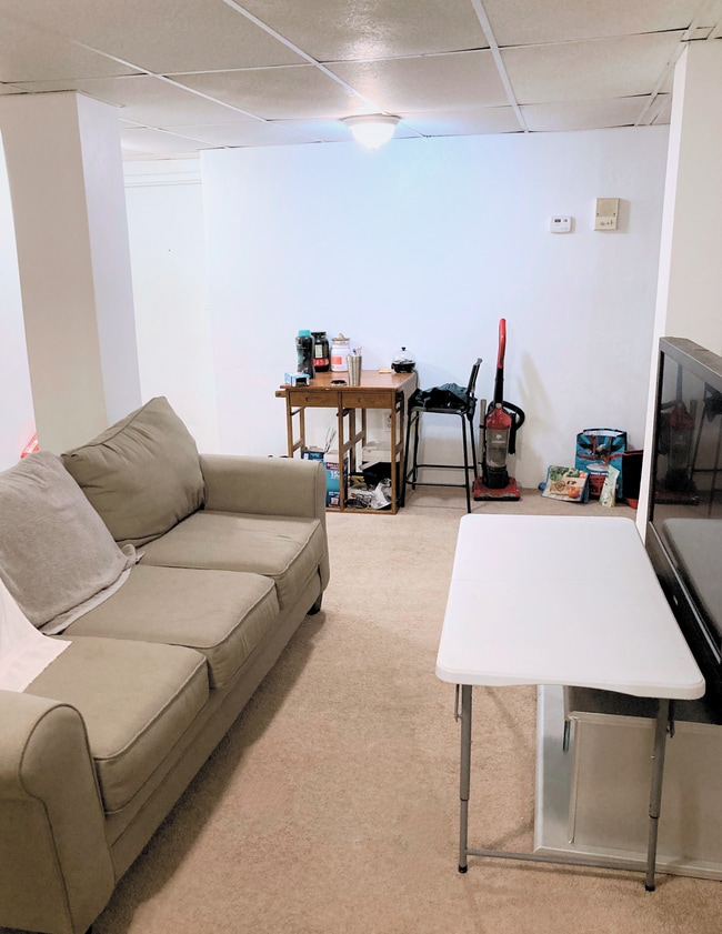 Living Room (ex. 1) - 218 N Craig St