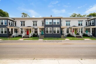 Building Photo - 338 Taylor Ave