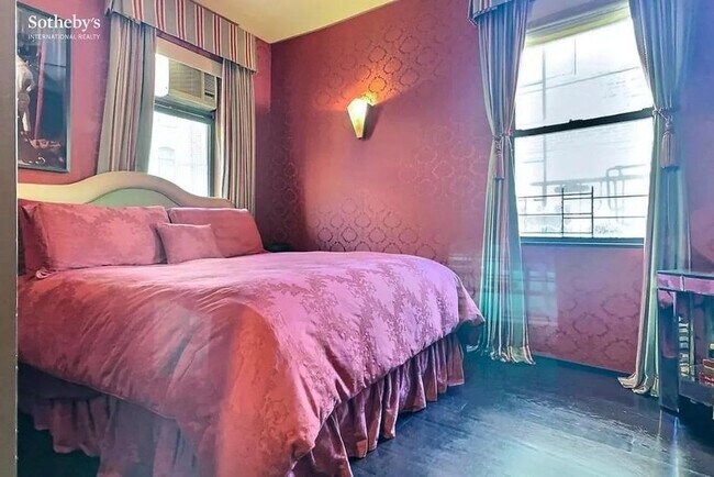 Foto del edificio - 444 W 19th St