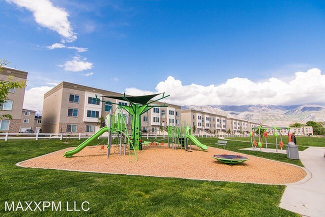 Building Photo - 3 br, 2 bath House - 797 E 550 S #203