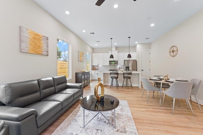 Foto del edificio - 2131 Blalock Rd