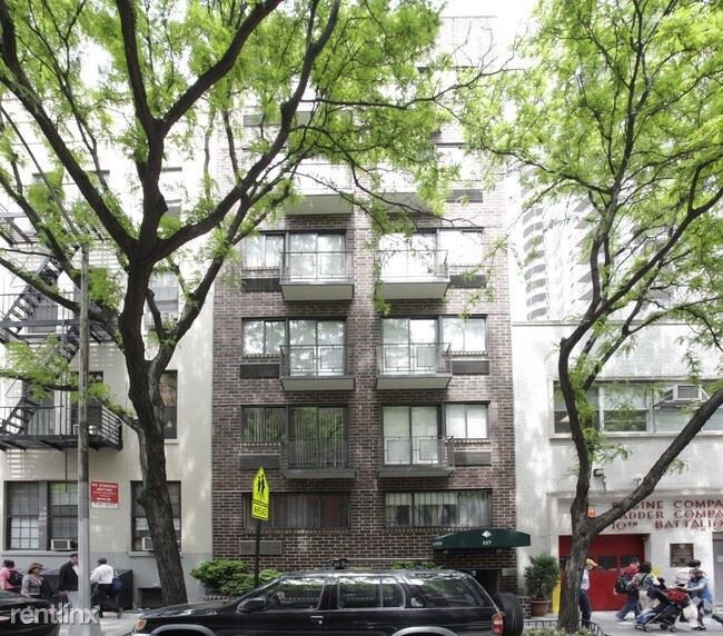 Building Photo - 157 E 85th St