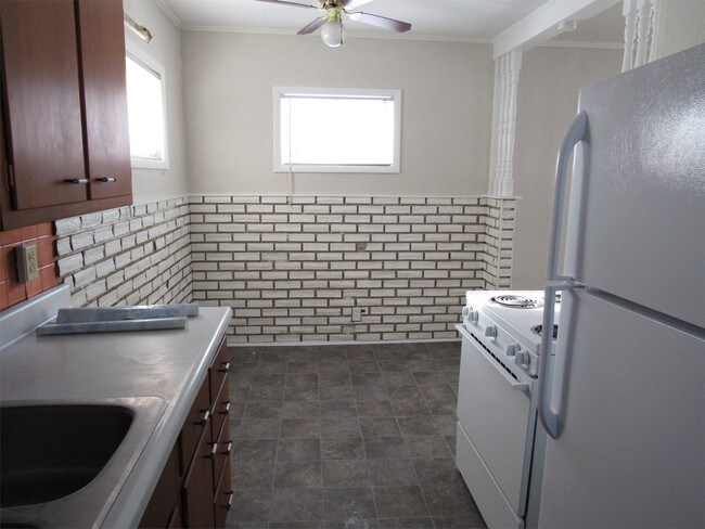 Foto del edificio - 1744 S Twyckenham Dr