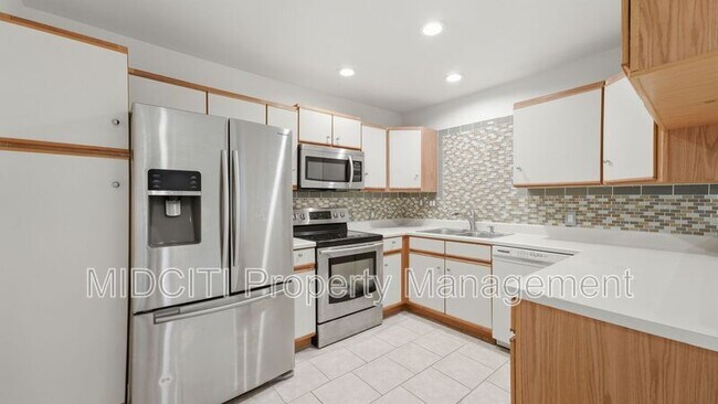 Foto del edificio - 1233 Hollyhock Ln