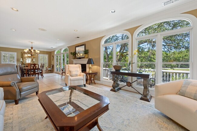 Building Photo - 127 Marsh Lake Dr