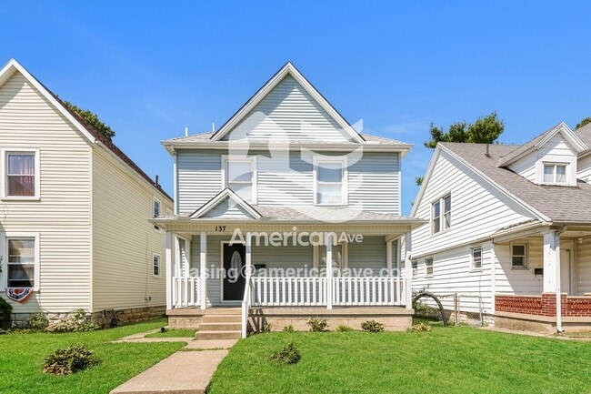 Foto del edificio - 137 Pleasant Ave