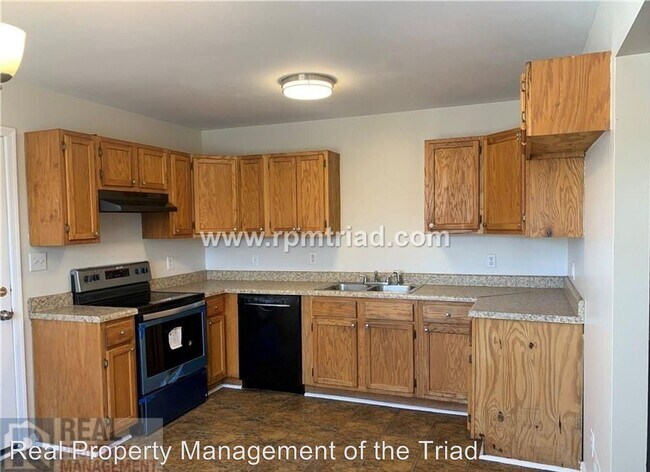 Building Photo - 3 br, 2 bath House - 1327 N Dunleith Ave