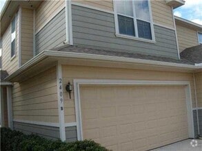 Building Photo - 2409 Allred Dr