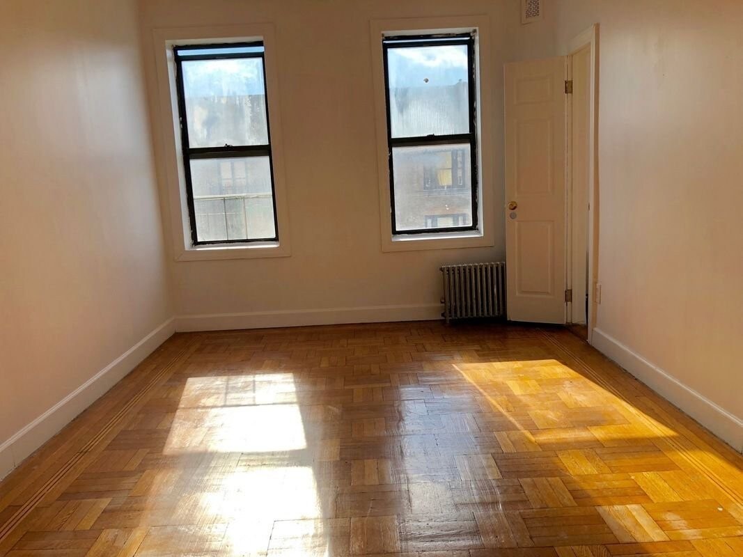 Building Photo - 565 West 190th Street