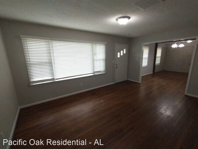 Foto del edificio - 3 br, 1 bath House - 239 Lake Drive Cir NE