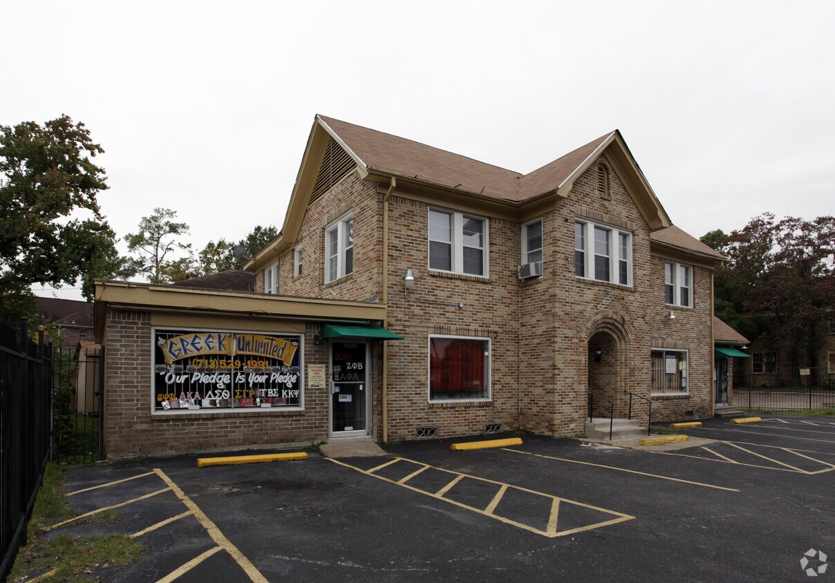 Building Photo - 2602 Southmore Blvd