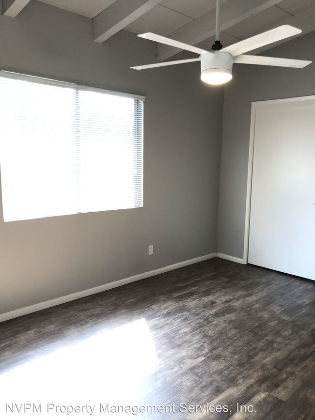 Building Photo - 2440 Almandor Cir
