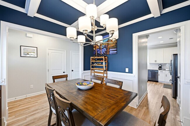 Foto del edificio - This beautiful - like new, energy efficient home in Grayson Park!