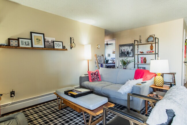 Foto del edificio - 1233 N Ogden St