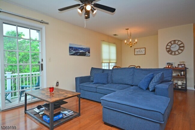 Foto del edificio - 26 Smithfield Ct