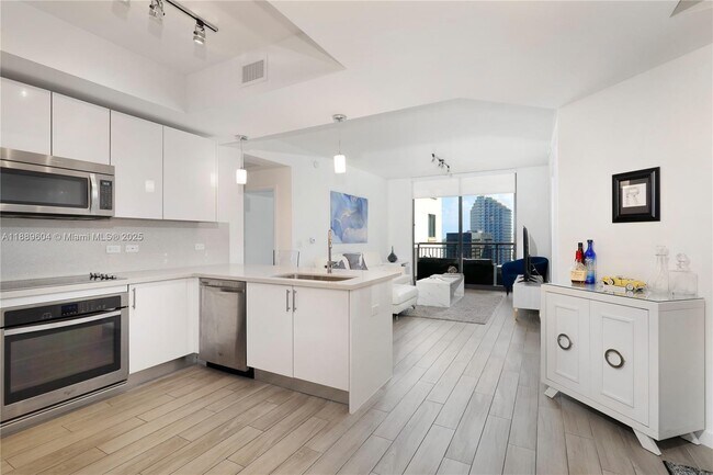 Foto del edificio - 999 SW 1st Ave