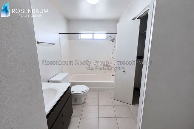 Foto del edificio - 3170 N Tani Rd