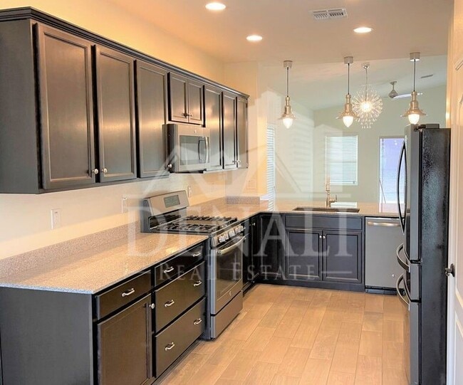 Foto del edificio - 2723 E Mews Rd