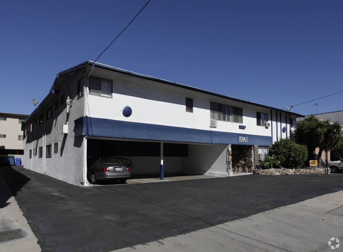 Foto principal - 10847 Hortense St