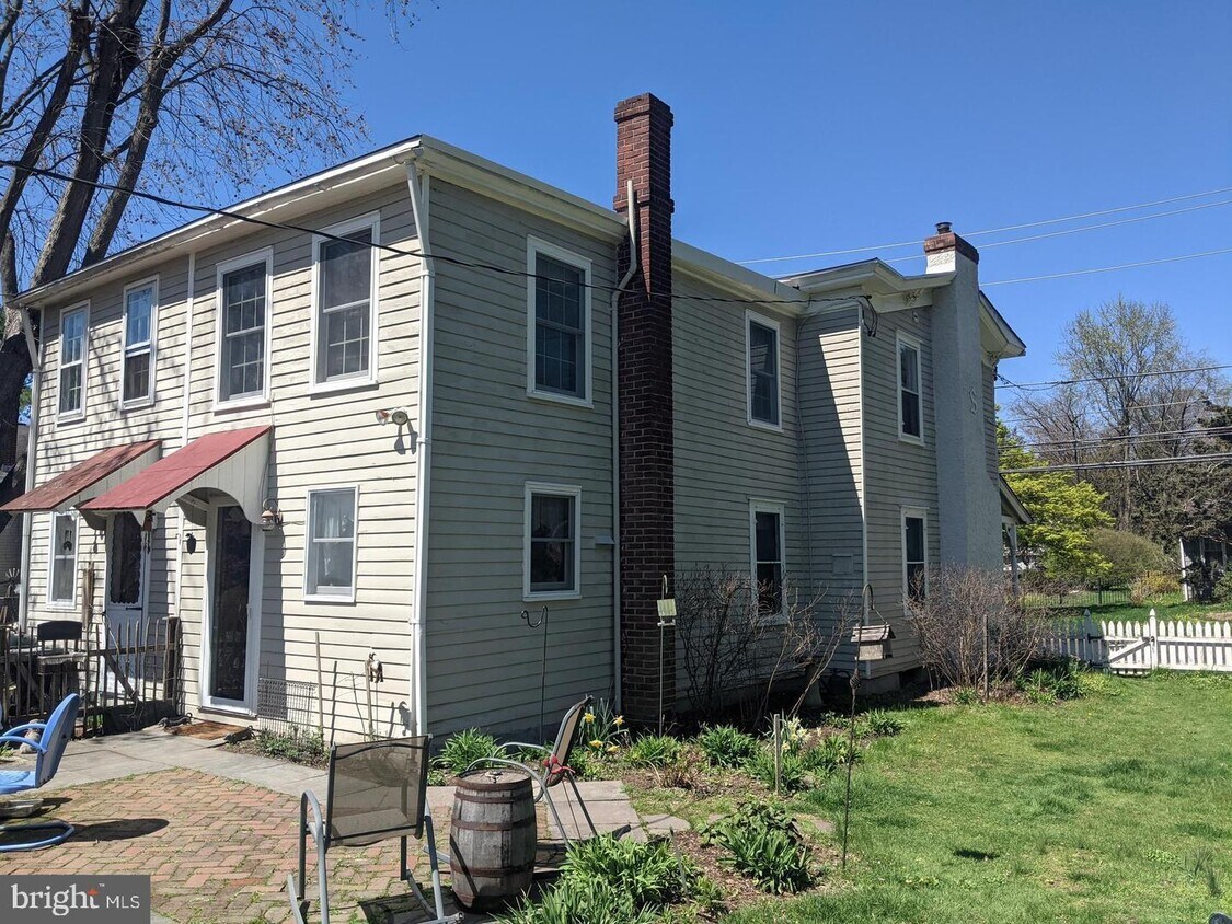 116 Jefferson St, Newtown, PA 18940 House Rental in Newtown, PA