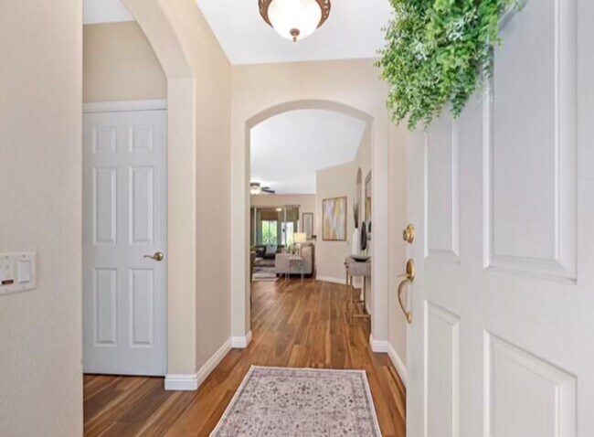 Foto del edificio - Nice Two Bedroom Two Bathroom Home in Rocklin - Whitney Oaks Ages 55+ Gated Community