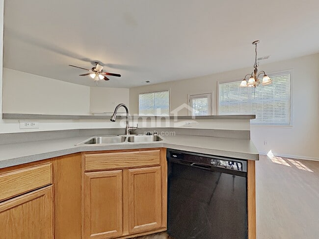 Foto del edificio - 836 Topaz Valley