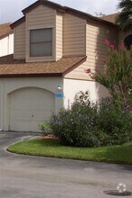 Building Photo - 2924 Cottage Grove Ct
