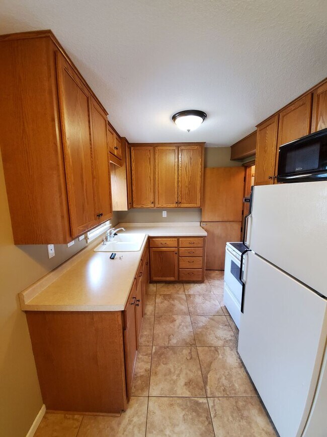 Foto del edificio - NE Rochester - 3 bed, 2 bath