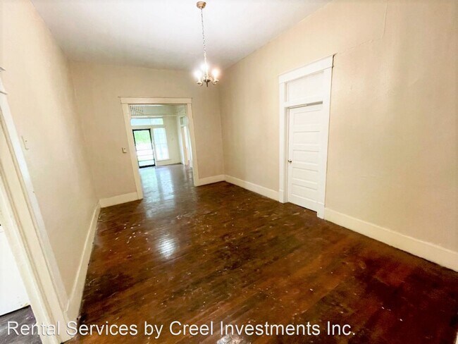 Foto del edificio - 3 br, 1 bath House - 1045 Long Avenue