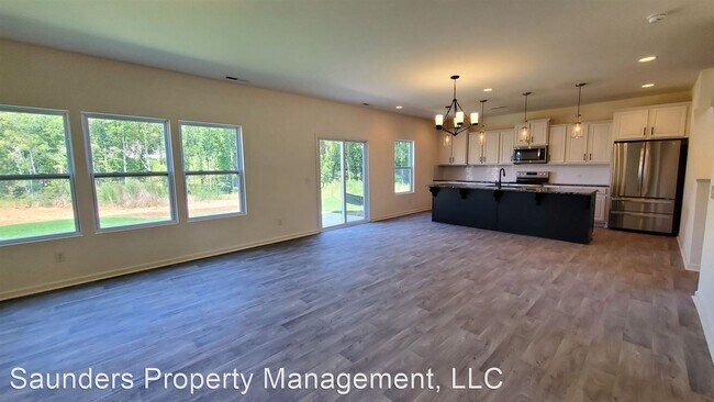 Building Photo - 3 br, 2.5 bath House - 4409 Mashie Dr