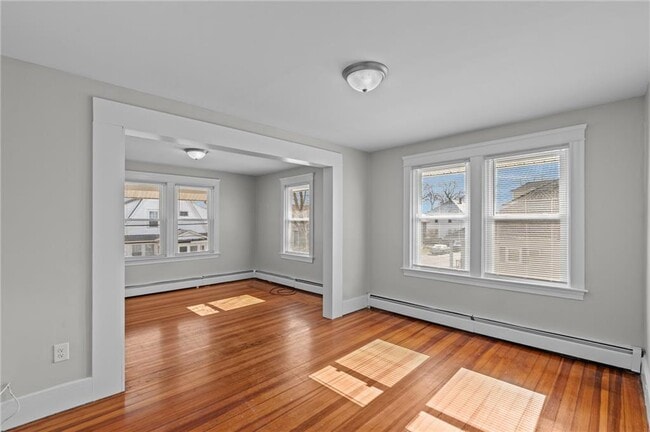 Building Photo - 28 Island Ave