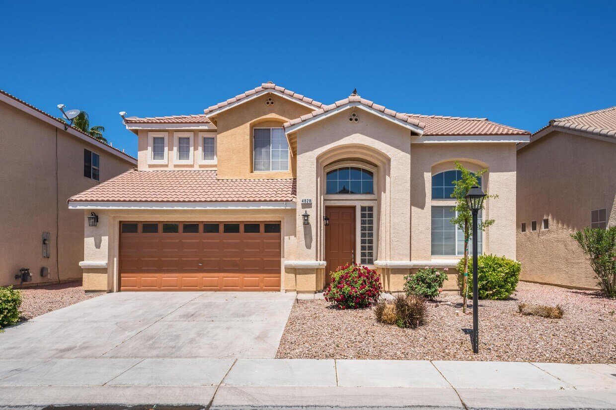 Foto principal - 4828 Whisper Lake Dr