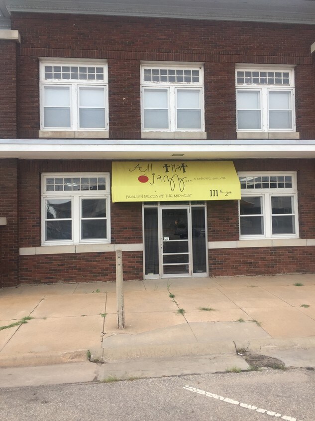 Primary Photo - 111 E 2nd Ave