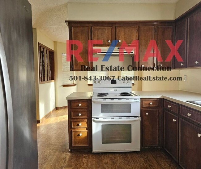 Foto del edificio - Sorry No Smoking and Pets Permitted with Restrictions