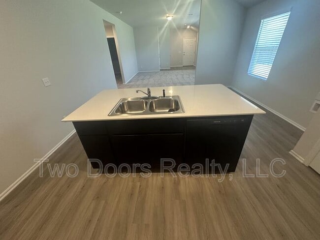 Building Photo - 1015 Ichabod Cir