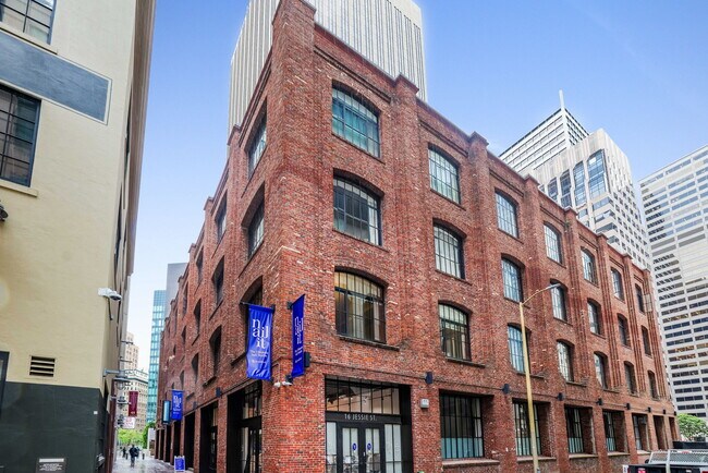 Photo - 16 Jessie St Townhome