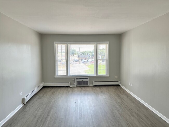 Foto del edificio - 3404 Maple Ave