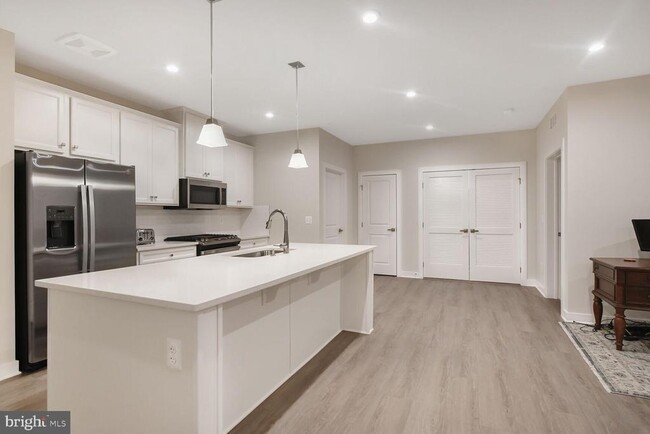Building Photo - 21460 Mount Sterling Ter