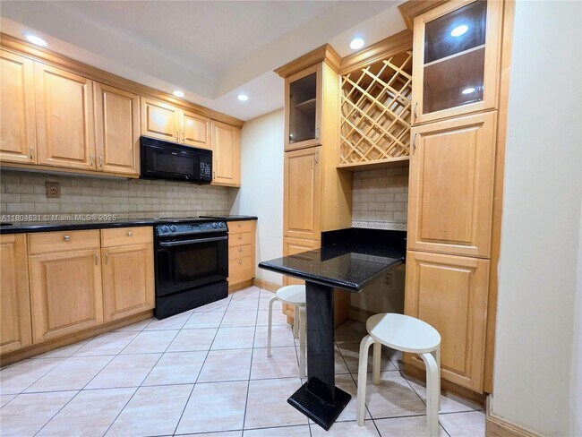 Foto del edificio - 2780 NE 183rd St