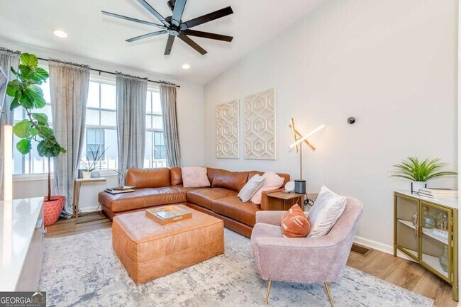 Foto del edificio - 912 Brees Ct