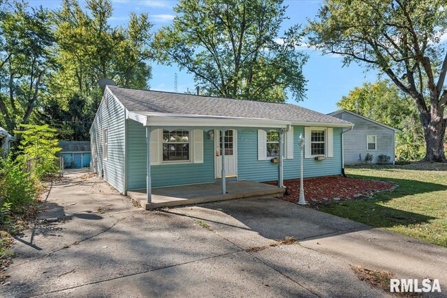 Building Photo - 400 Lexington Heights Dr