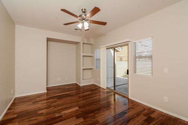 Foto del edificio - 14208 W Country Gables Dr