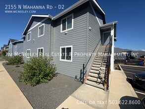 Building Photo - 2155 N Wahanna Rd