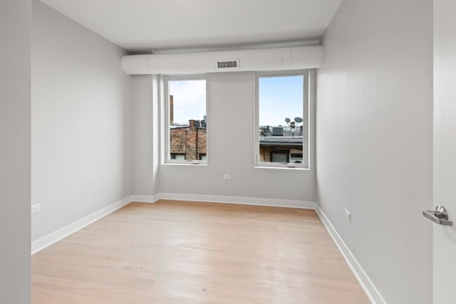 Foto del edificio - 4637 N Ashland Ave