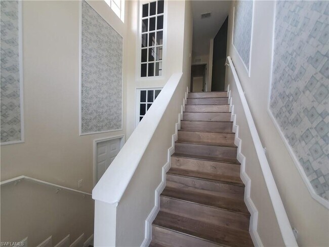 Foto del edificio - 14560 Glen Cove Dr